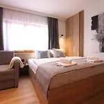 Апартаменты Silverland Free Parking *