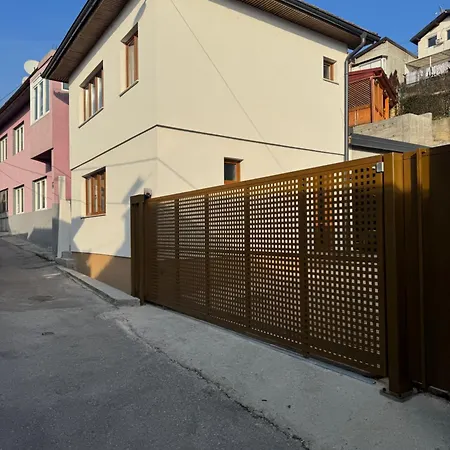Silverland Free Parking Apartment *